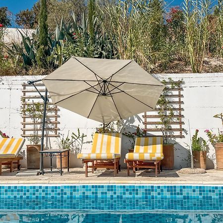 Archondia House - Holiday Apartments With Pool Kalavasos Ngoại thất bức ảnh