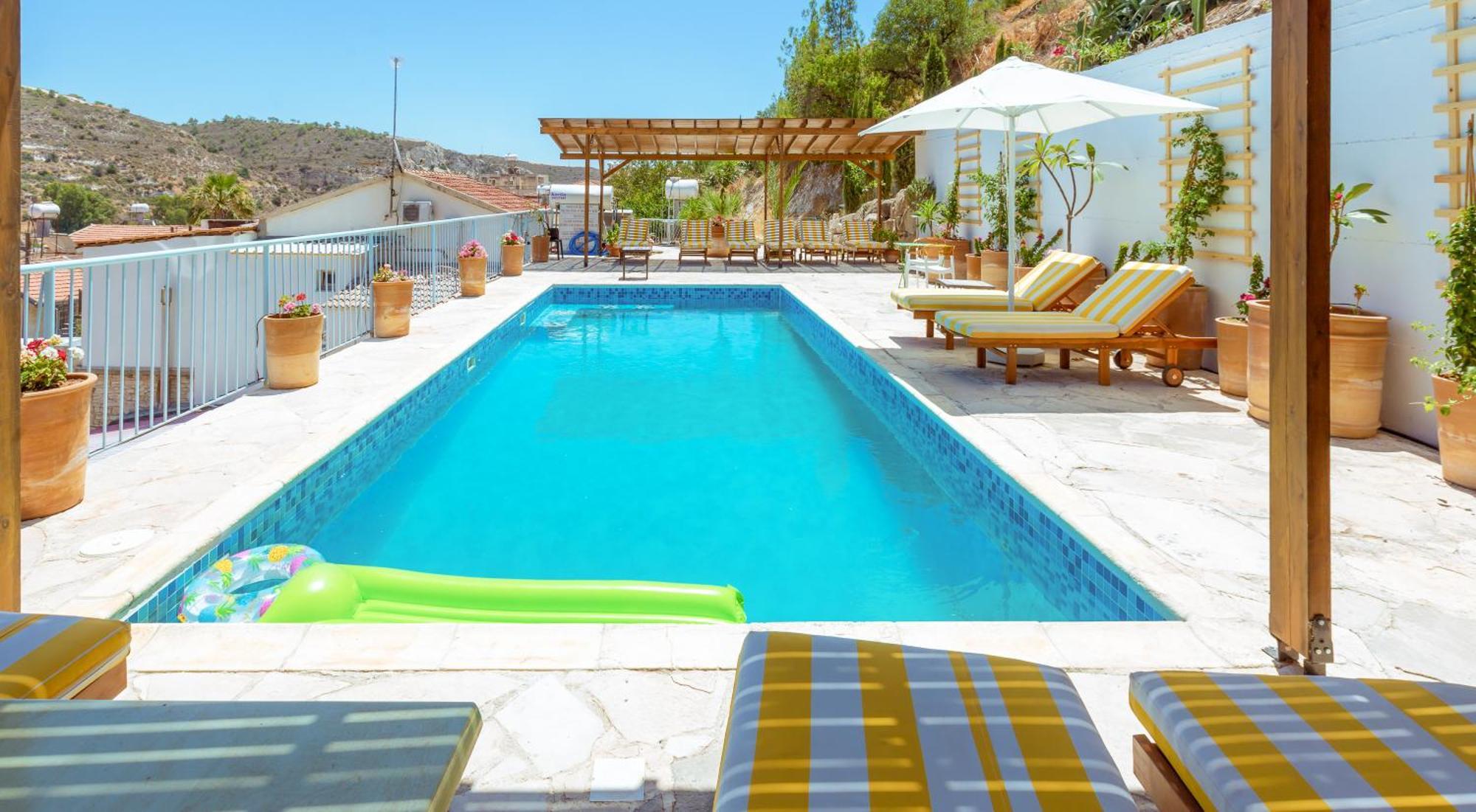 Archondia House - Holiday Apartments With Pool Kalavasos Ngoại thất bức ảnh