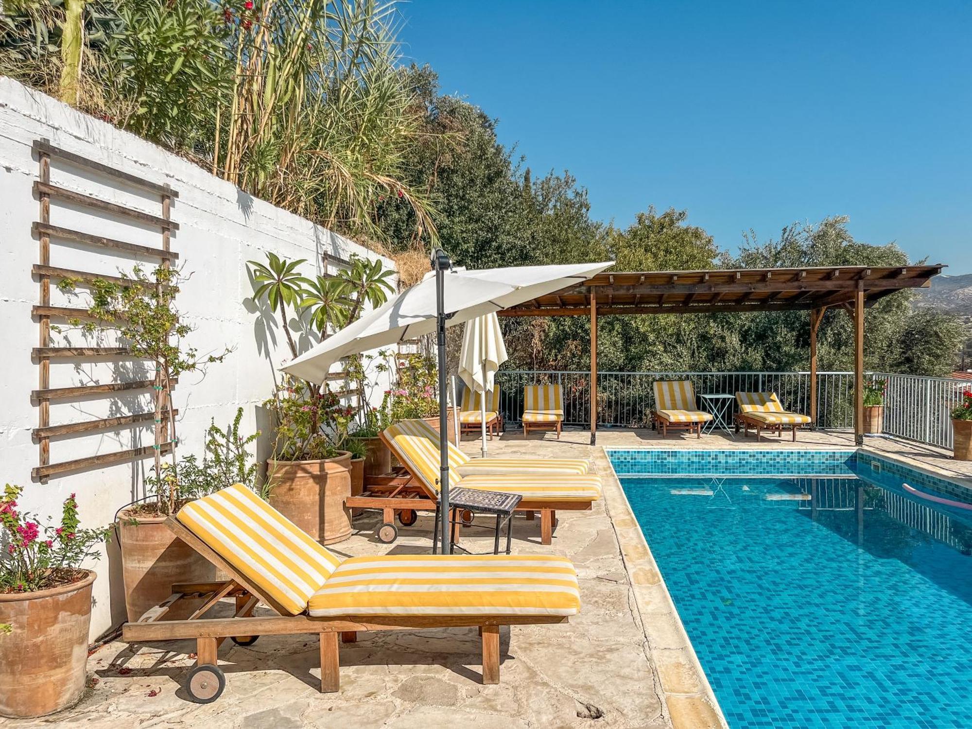 Archondia House - Holiday Apartments With Pool Kalavasos Ngoại thất bức ảnh